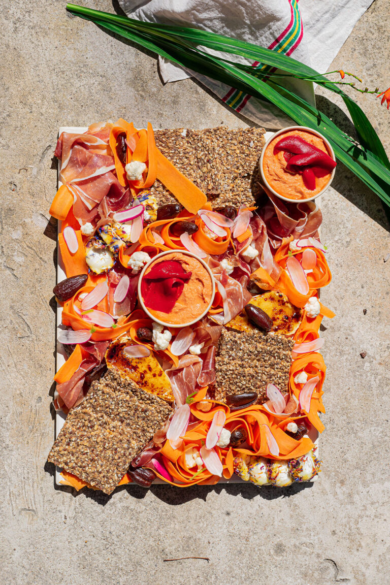 Plateau de saison composé des meilleurs charcuteries et fromages sélectionnés par manger Bonard